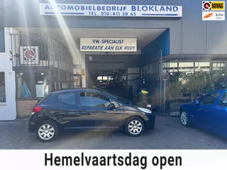 Peugeot 207 1.4 XR/ met NAP en een nieuwe APK!!!