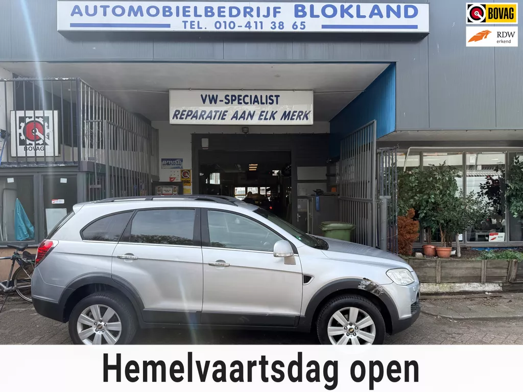 Chevrolet Captiva 3.2i Executive Limited/ Automaat/ 7 Persoons/ met 4X4, Airco, schuifdak,Cruise Control en een nieuwe APK!!!